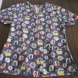 Dickies Owl Scrub Top